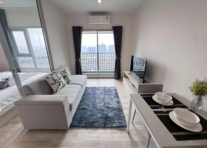High Floor Luxury With Great Views Apartment Bangkok