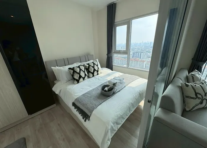 Apartment High Floor Luxury With Great Views Bangkok